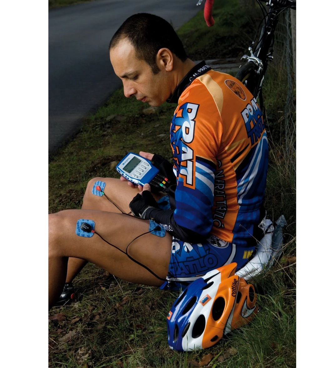 Compex Performance Electric Muscle Stimulation Device - Image 4